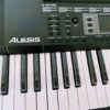 ピアノ初心者の子供にはこれで充分!激安キーボード、ALESIS(アレシス)の『Melody 61 MKII』
