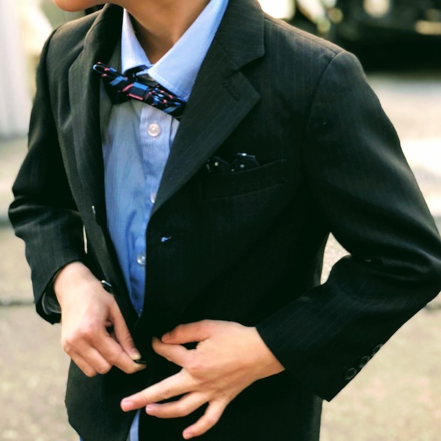 A bow tie