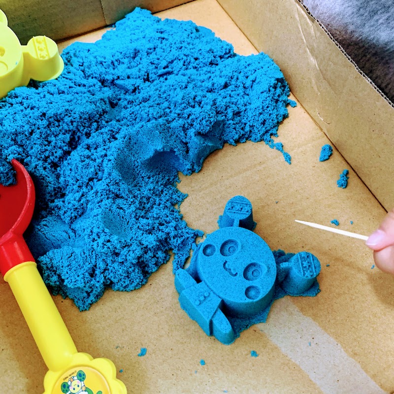 Kinetic sand 3